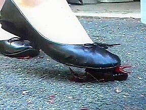 A Black Flats Crunch