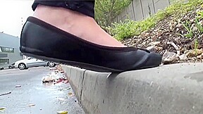 Snail Crush Black Flats