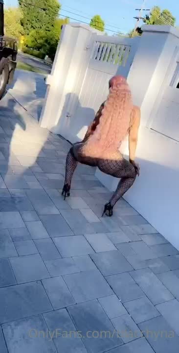 Blac Chyna NAKED TWERK